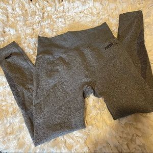 Pursue Fitness x Hope Seamless Leggings :: Sz L